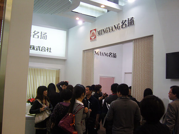 金鳳凰窗簾品種多樣，是不錯的選擇！